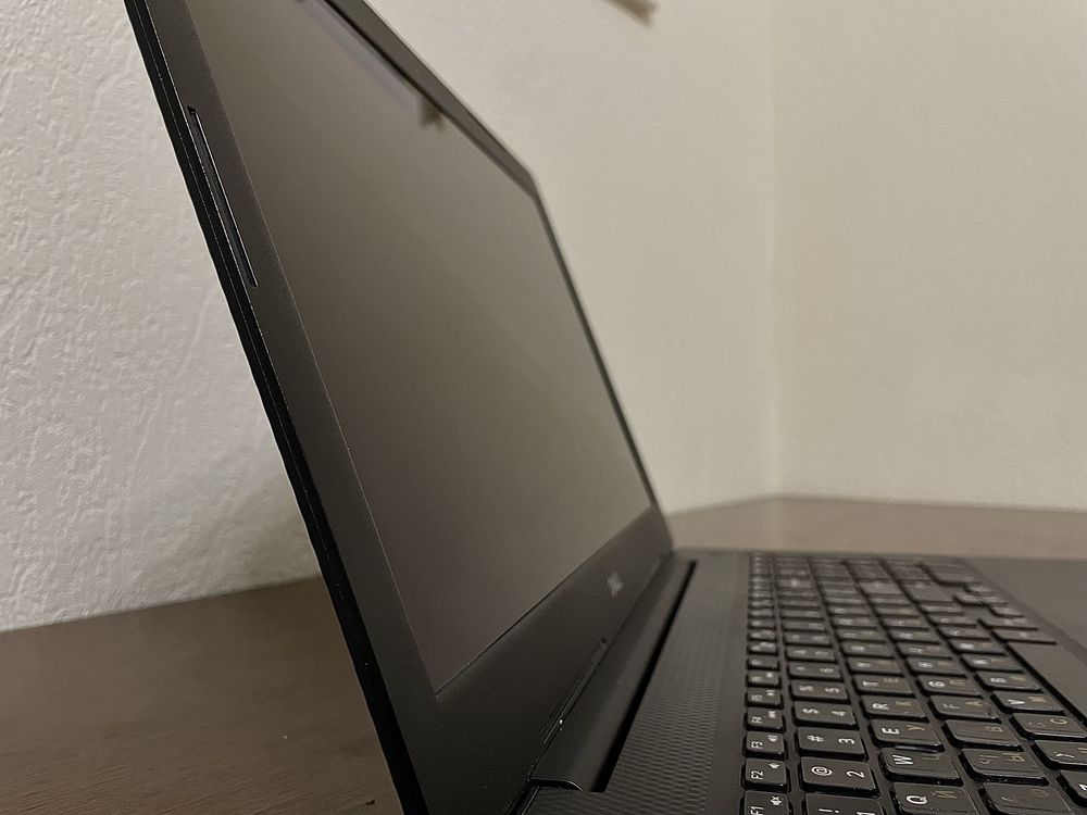 Потужніший Ноутбук Dell Inspiron 3593 / Intel(R) Core(TM) i7-1065G7