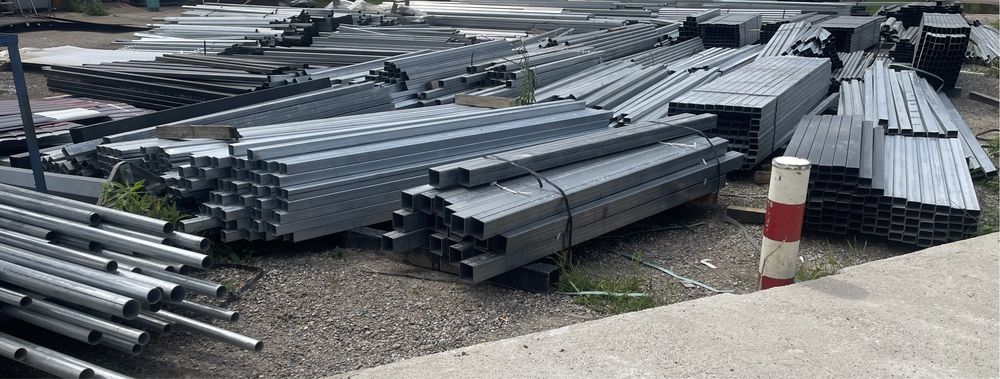 Profile stalowe zamkniete II gatunek Słupek ogrodzeniowy kształtownik