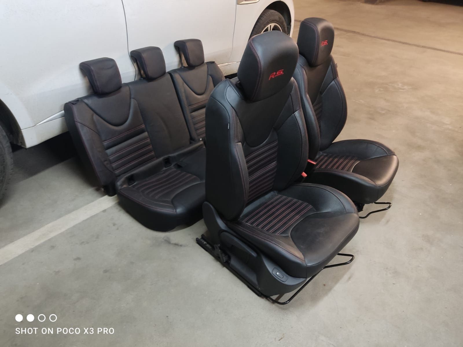 Fotele Clio IV Rs