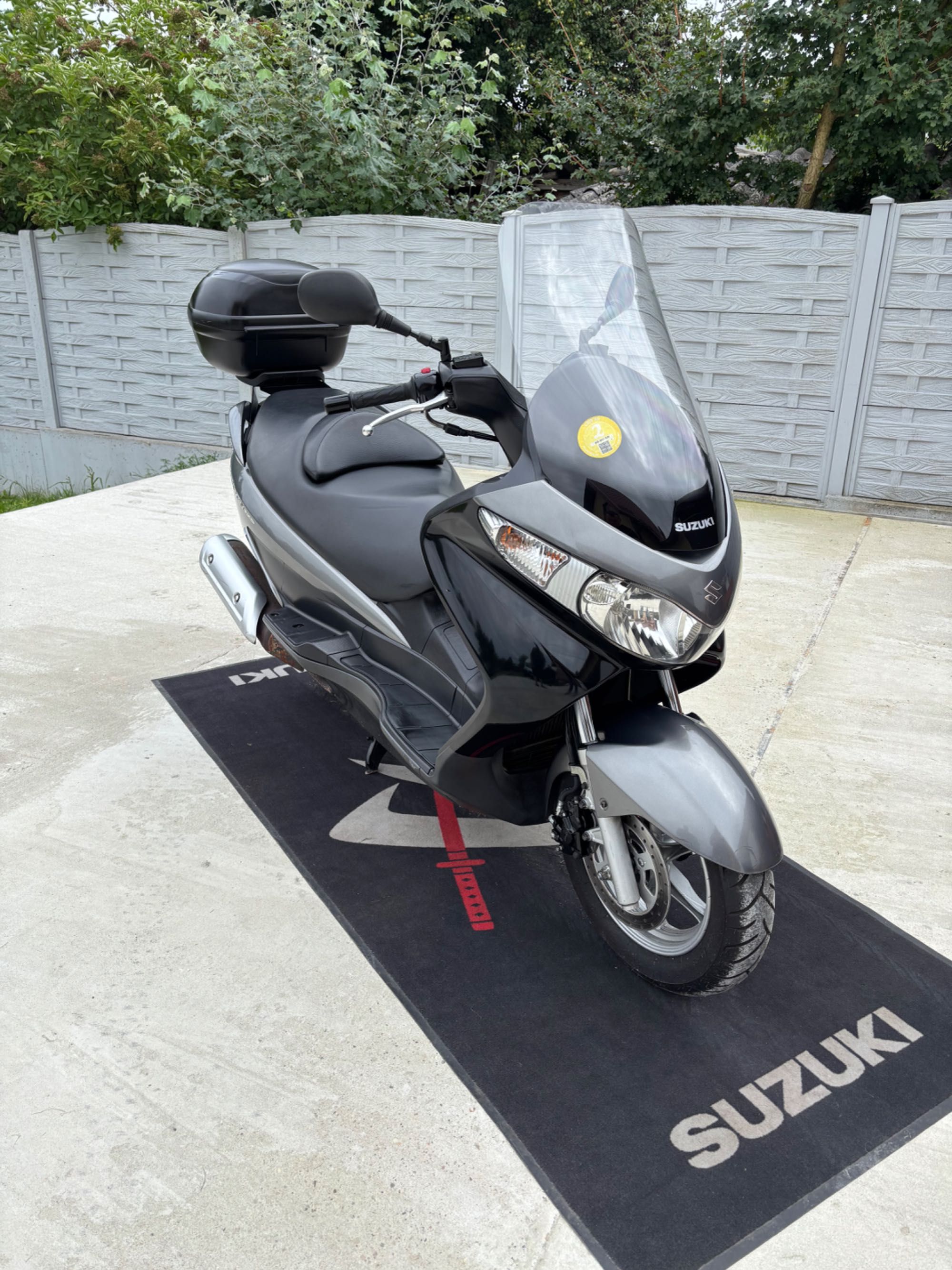 Suzuki Burgman 125