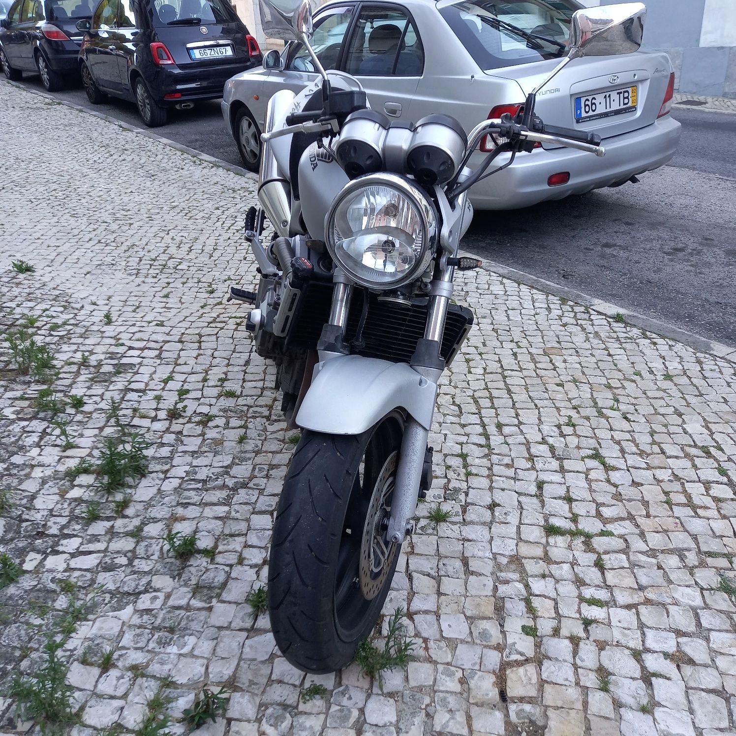Honda hornet 600