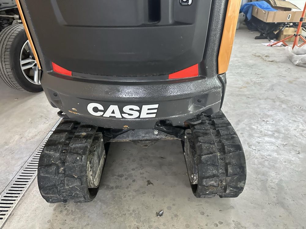 Міні екскаватор Case cx18d