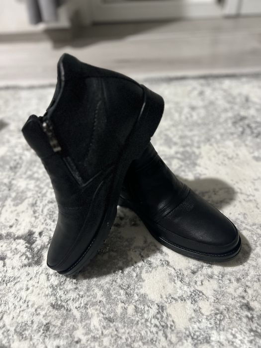 Зимове чоловіче взуття.