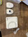 Monitor oddechu niania elektroniczna lionelo babyline angel lampka