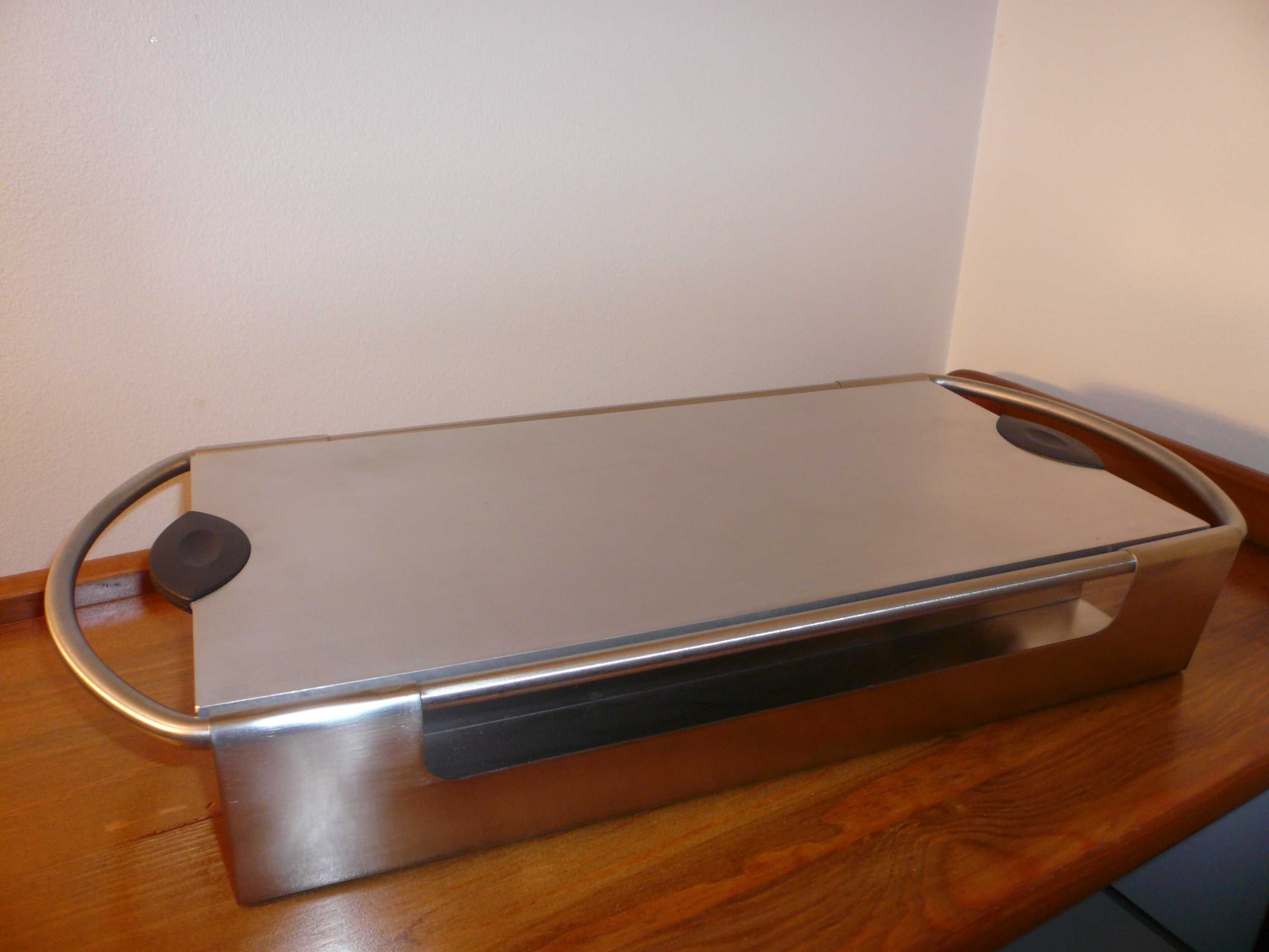 Tabuleiro para manter a comida quente