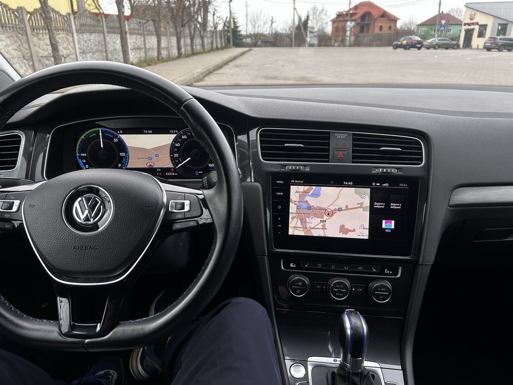 Volkswagen e golf 2019 обмін на nissan e-nv