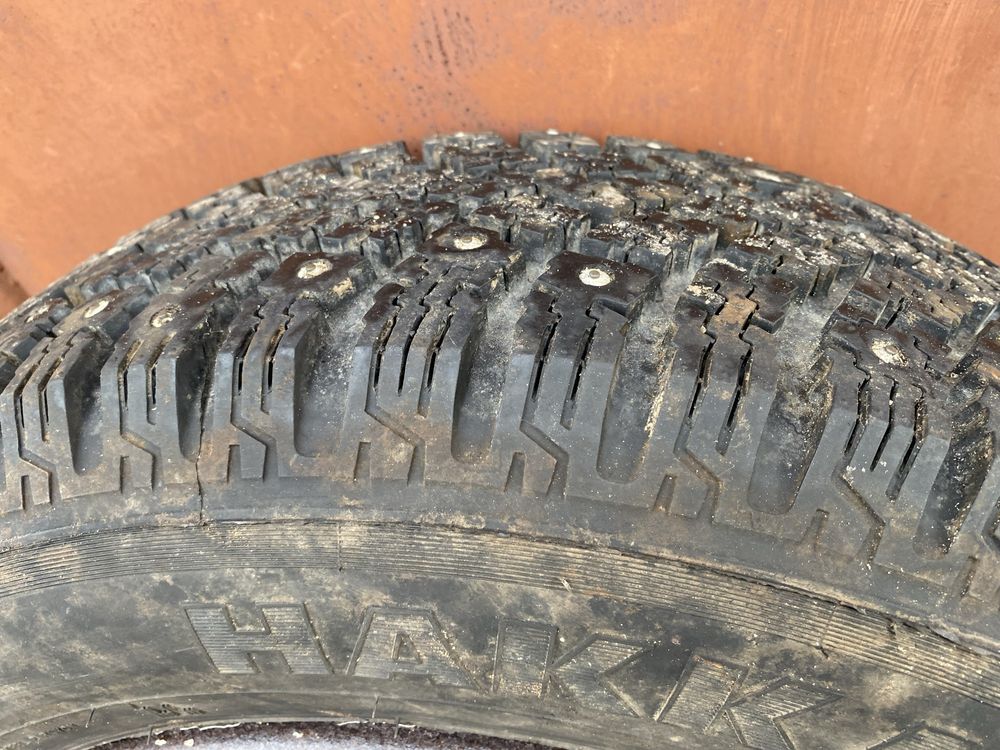 шин Зимние шины Nokian Hakkapeliitta 1 195/65 R15 91T шип. Волга