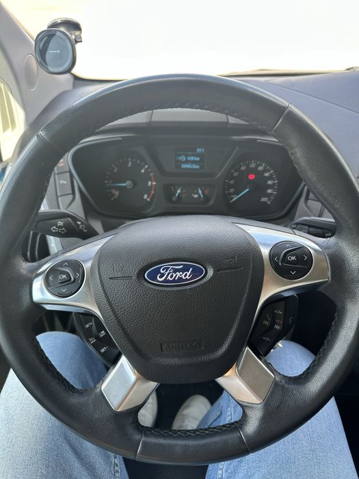 Ford tourneo custom
