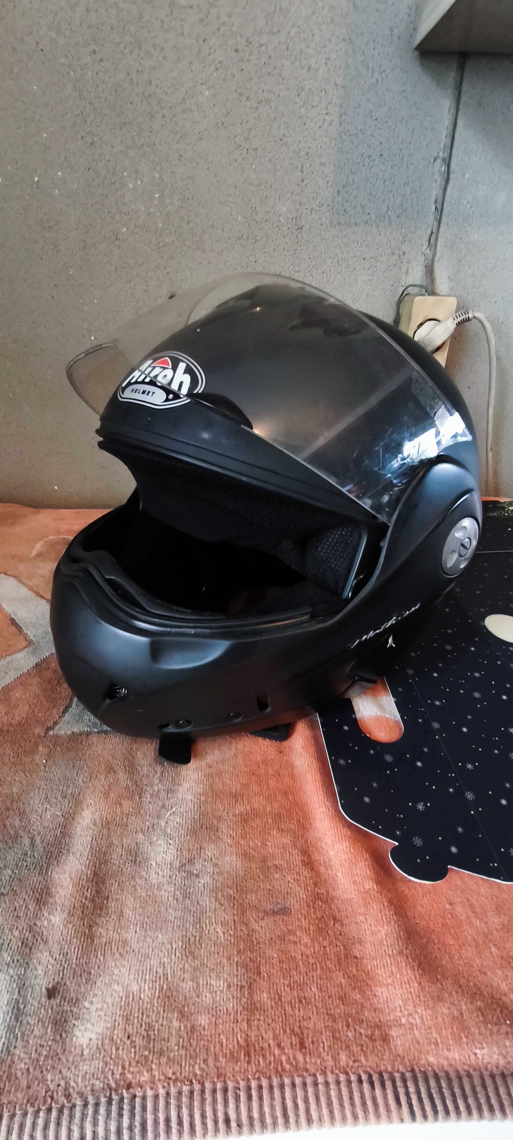 Capacete airoh usado