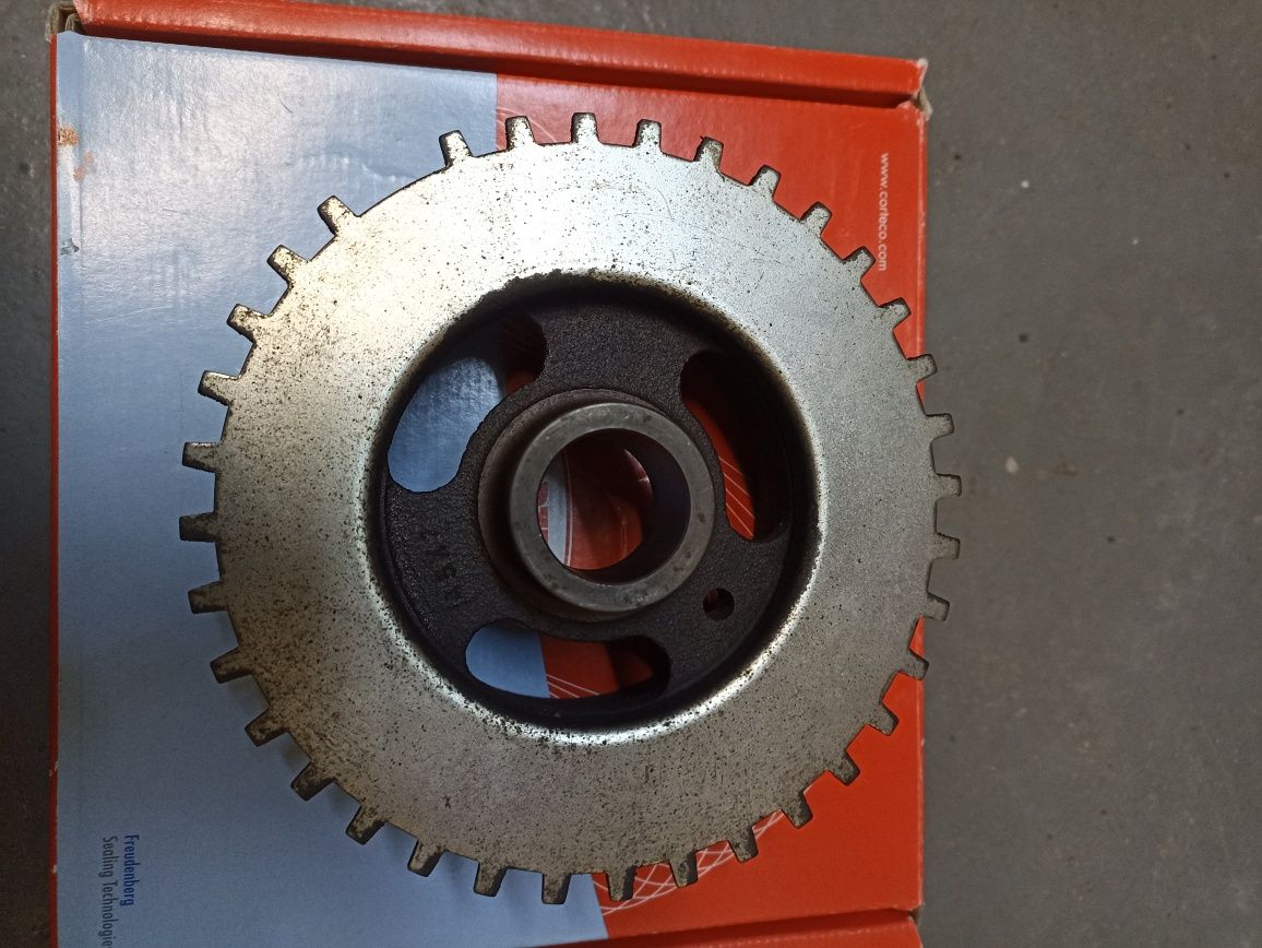 Koło pasowe 4M50-6316, sworzeń, paski ford C-Max 1.8 PB