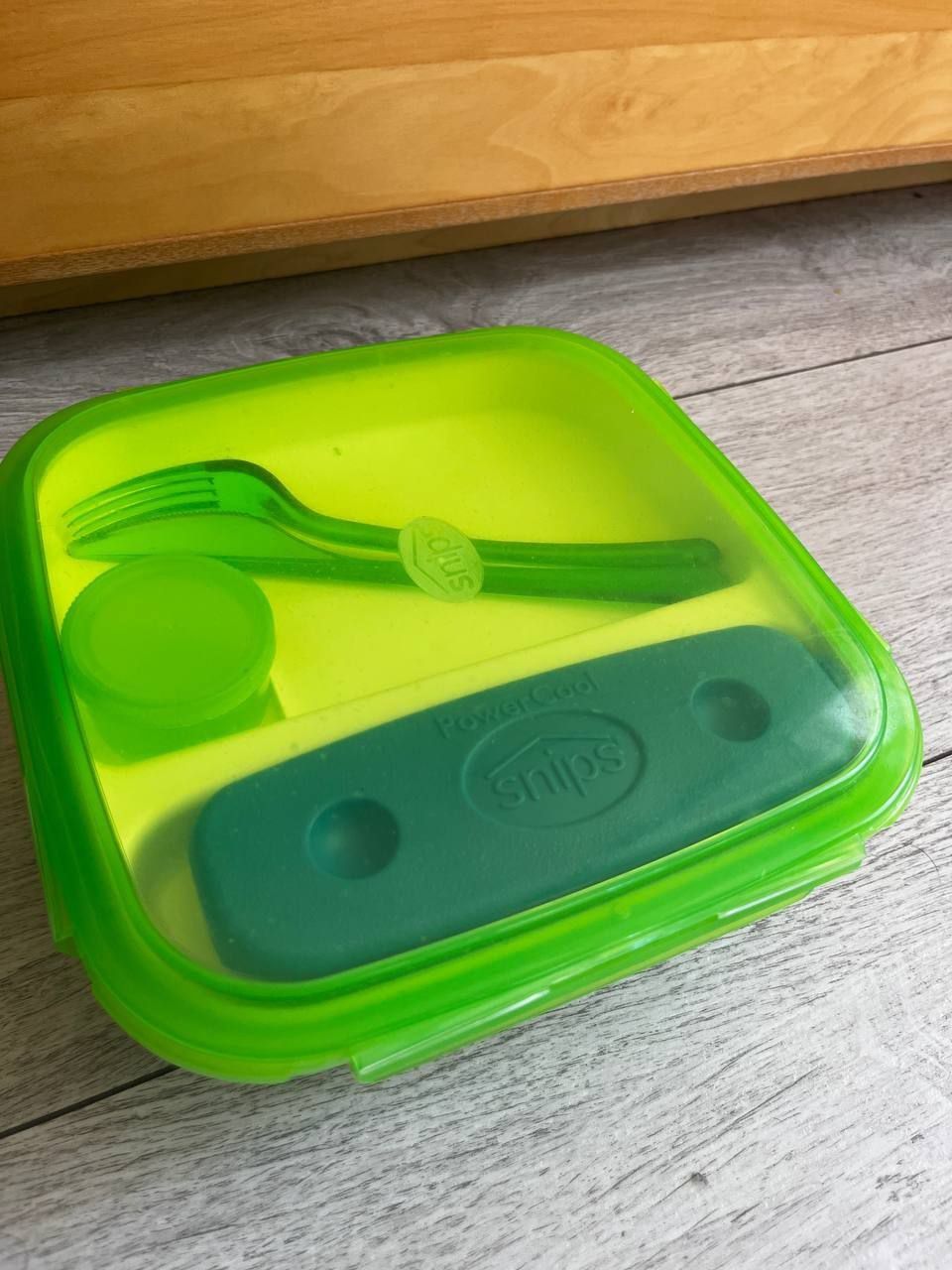 Snips Lunch box z wkładem chłodzącym i sztućcami plastikowy