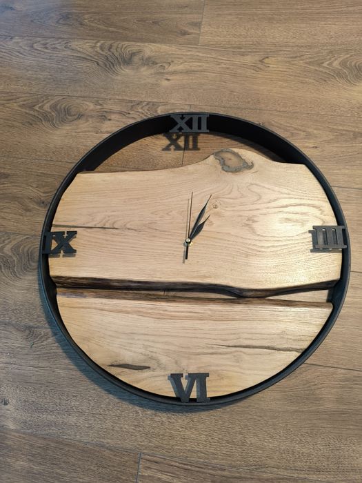 Drewniany zegar ścienny loft / industrialny – ręcznie wykonany
