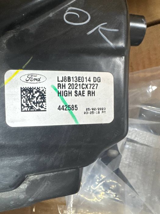 Фара USA Ford Mach E Premium/GT правая