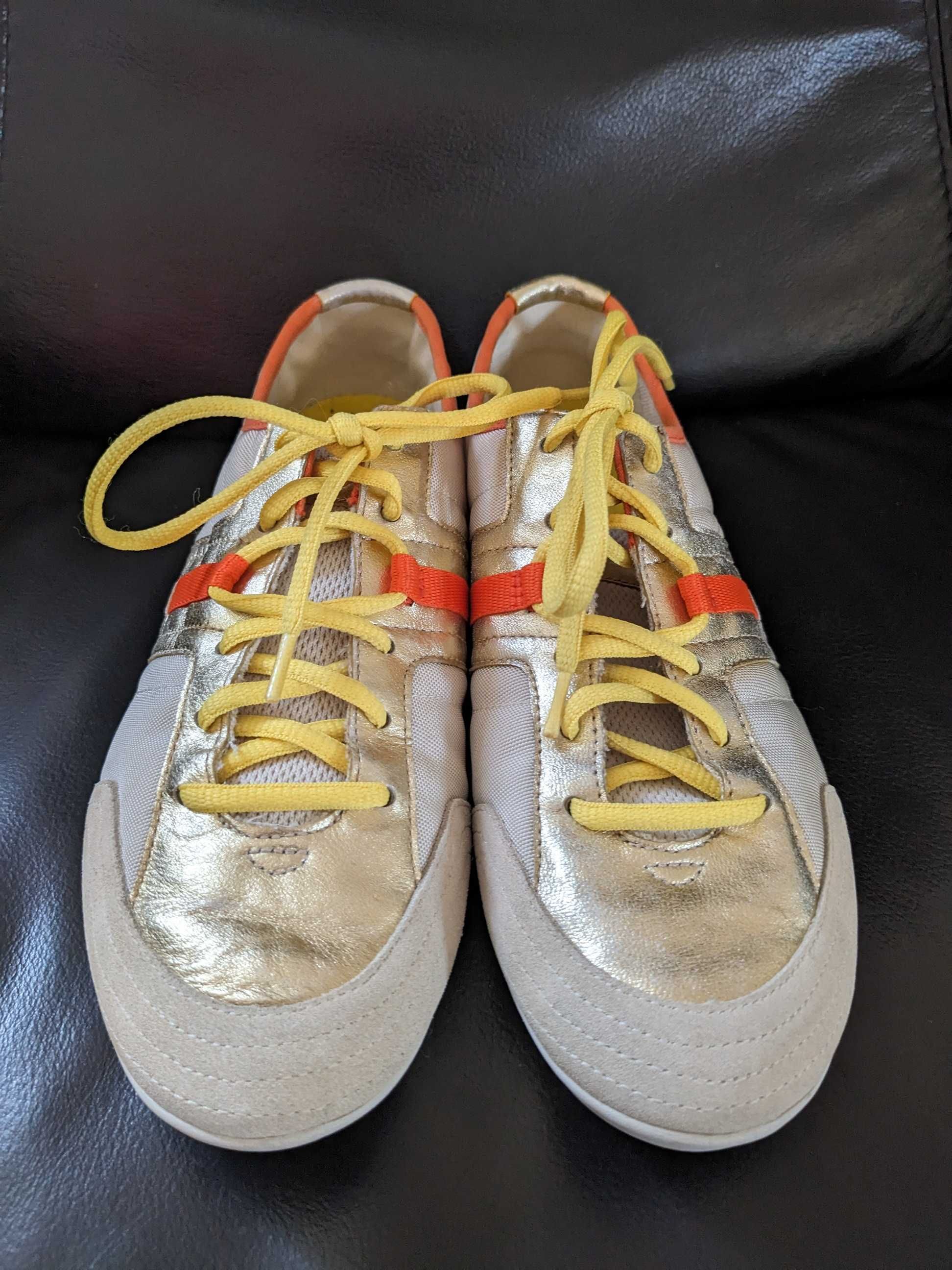 Damskie buty DKNY, rozmiar 38.5