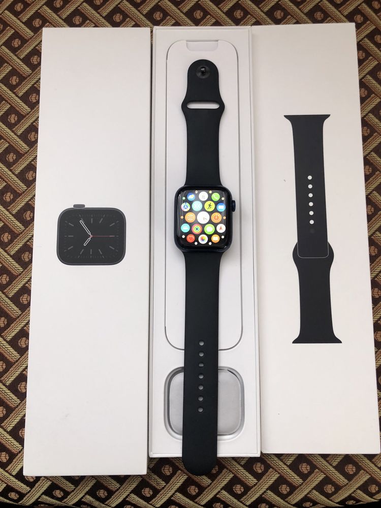Apple Watch 6 44 стан супер!