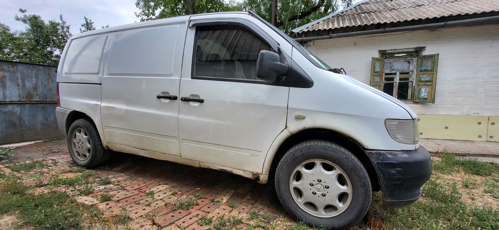 Мерседес віто 638