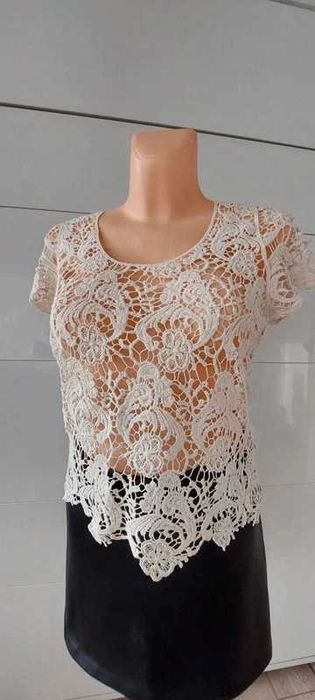 H. Dobrej włoskiej jakości ażurowa bluzeczka