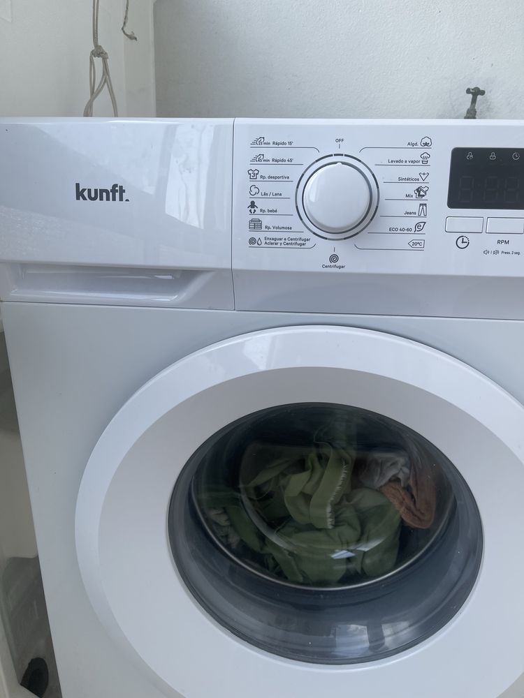 Maquina de lavar roupa Kunft (com garantia)