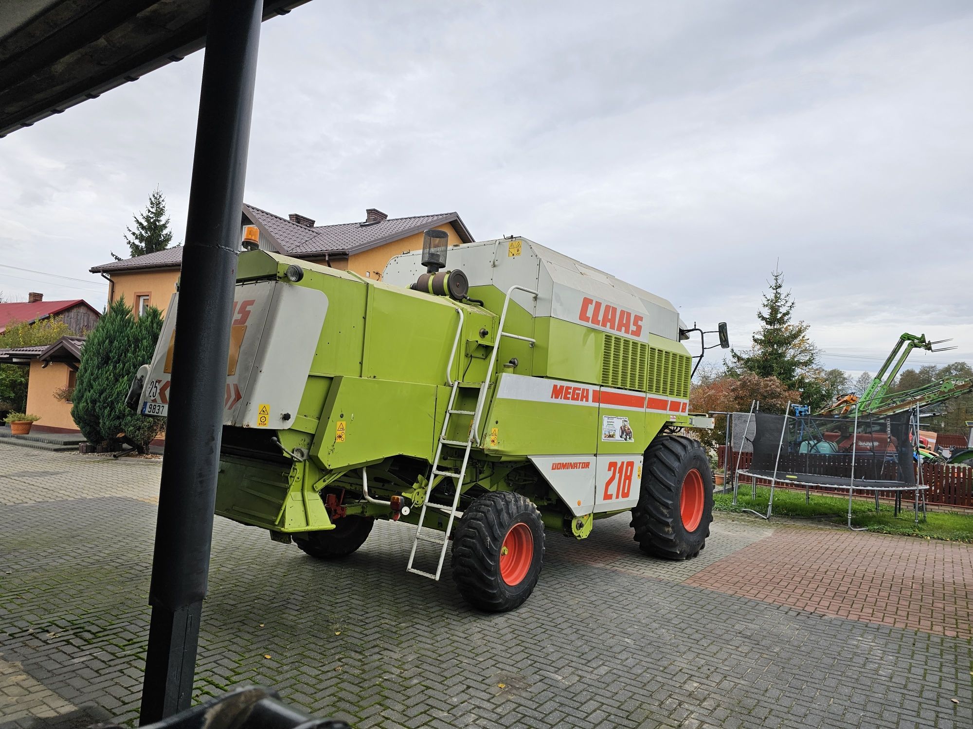 Kombajn Claas Mega 218 kabina Lexiona