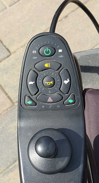 Wozek inwalidzki elektryczny INVACARE