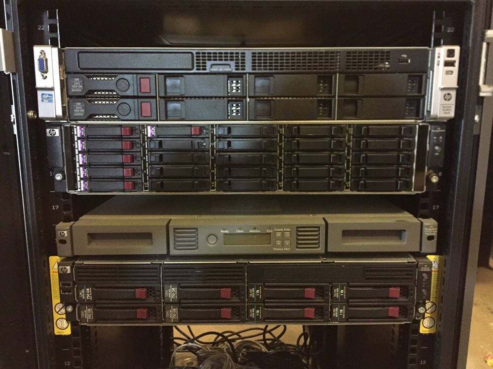 Serwer HP, RAK, HP ProLiant gen8, Hp StorageWorks, HP Tape Autoloader