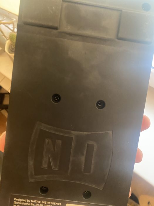 DJ Микшер Traktor Z1