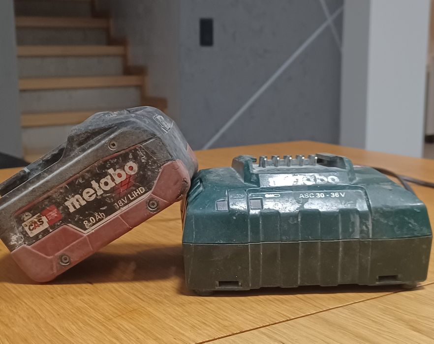 Metabo akumulator 8Ah plus ładowarka
