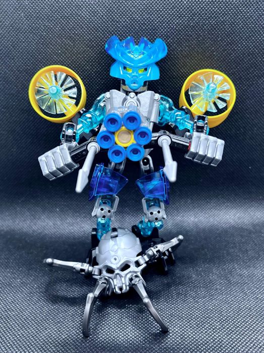 LEGO Bionicle 70780 Obrońca Wody używany Robot Zestaw Kompletny Mały