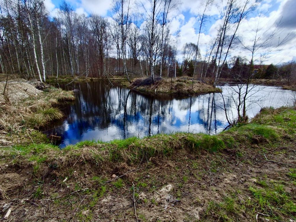 Piękna działka budowlana ze stawem