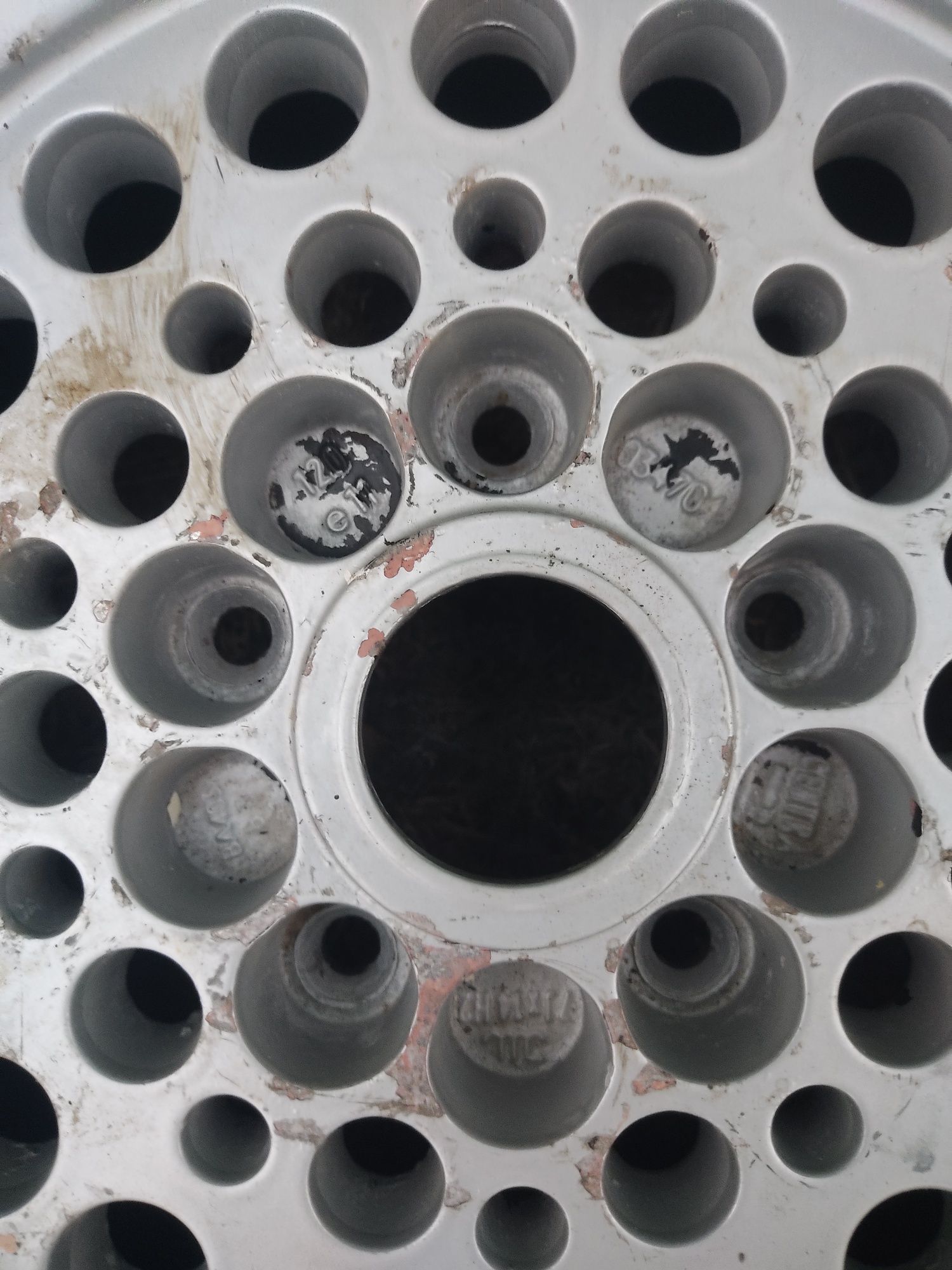 Centra Pepperpots 5x120 Диски 14' 7J ( титани BMW )