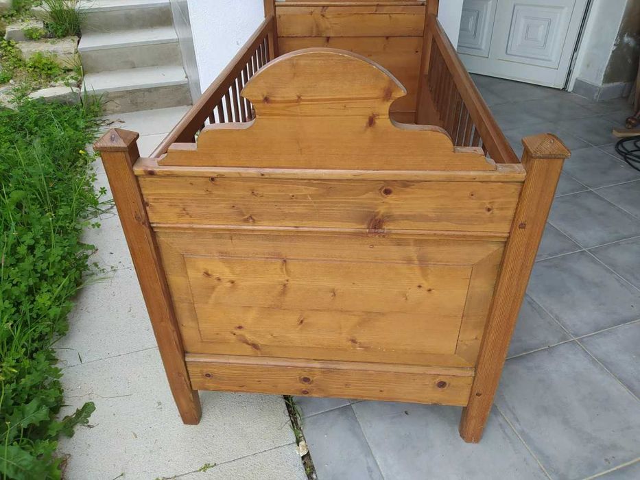 cama de bébé antigo