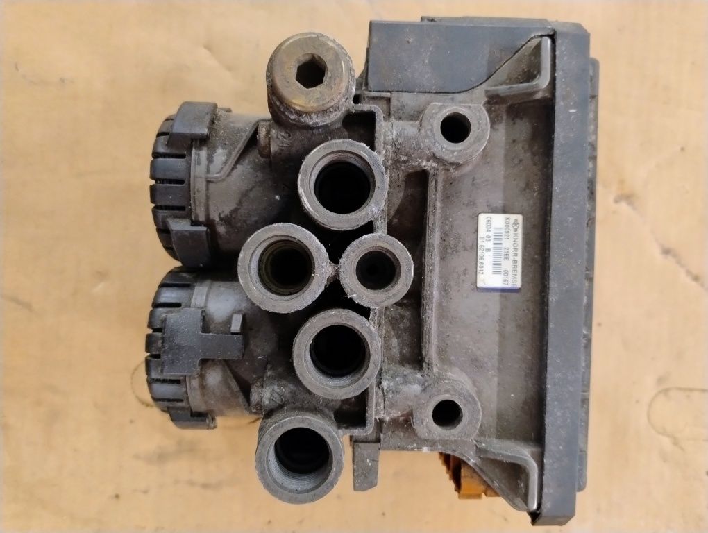 Zawór EBS Knorr-Bremse MAN TGA K000921