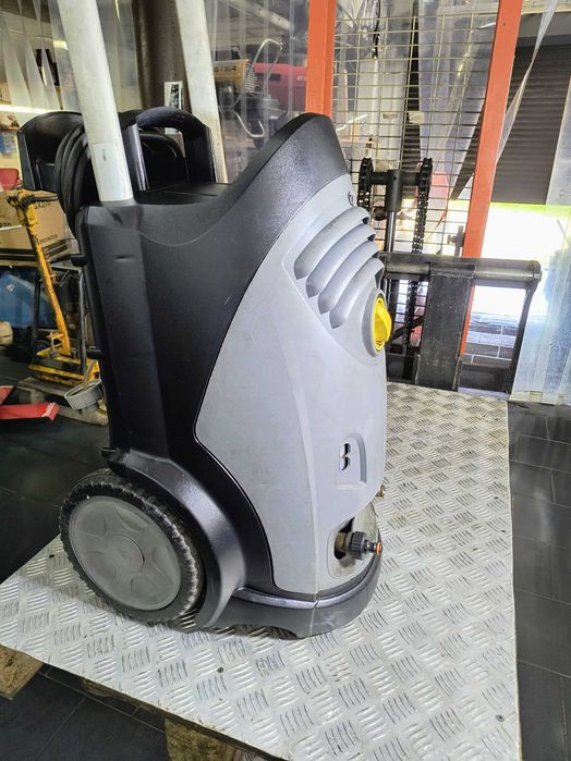 Myjka ciśnieniowa Karcher HD 9/20-4M