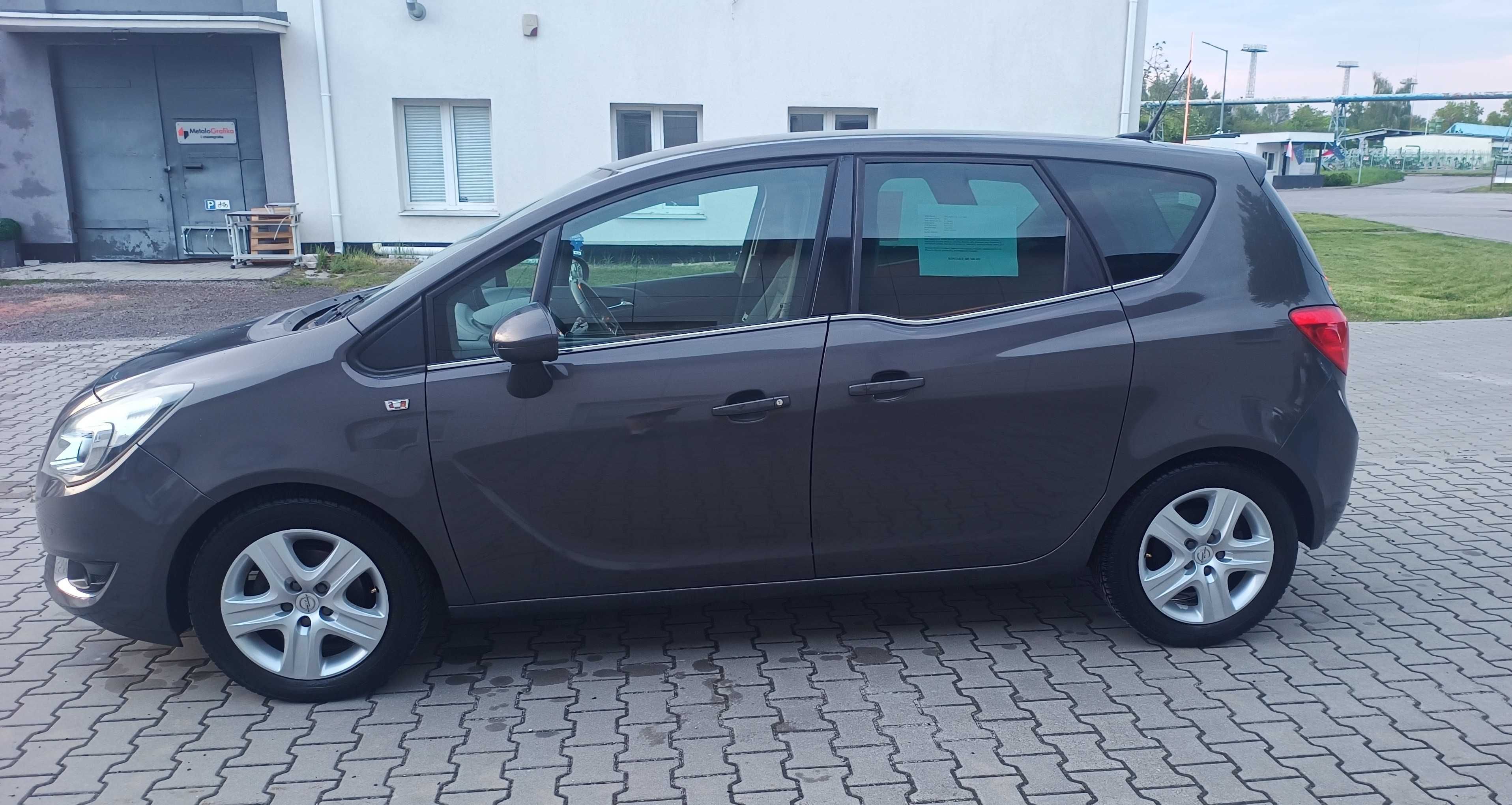 Opel Meriva B / 1.4 T / LPG / 5 biegów / hak / 2014 r. /