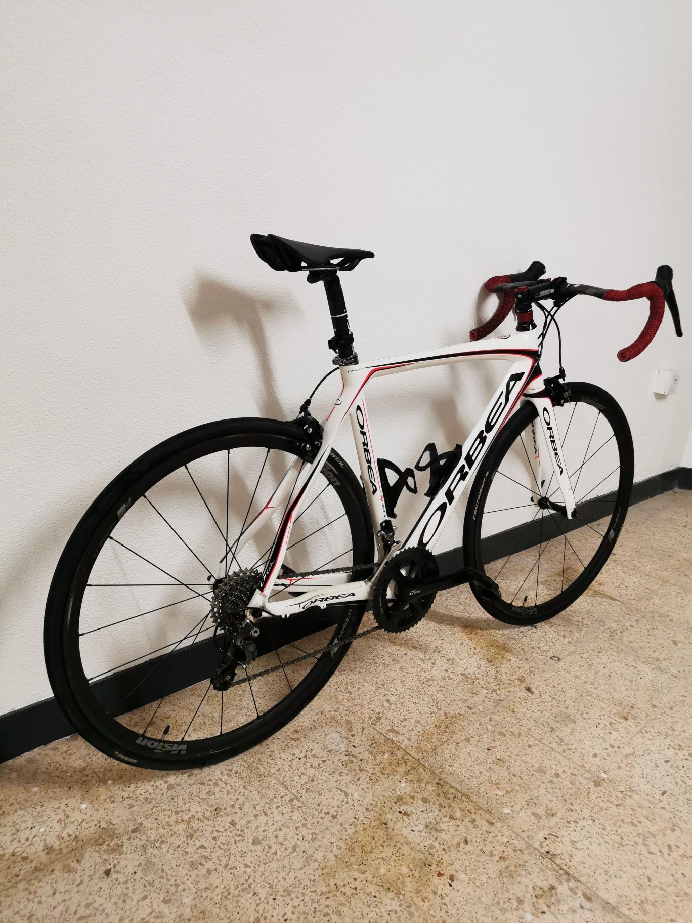 Bicicleta estrada Orbea Orca 53 em carbono