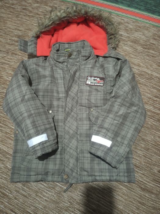 Куртки зимові та демісезонні 110-116р.Куртки  хлопчику