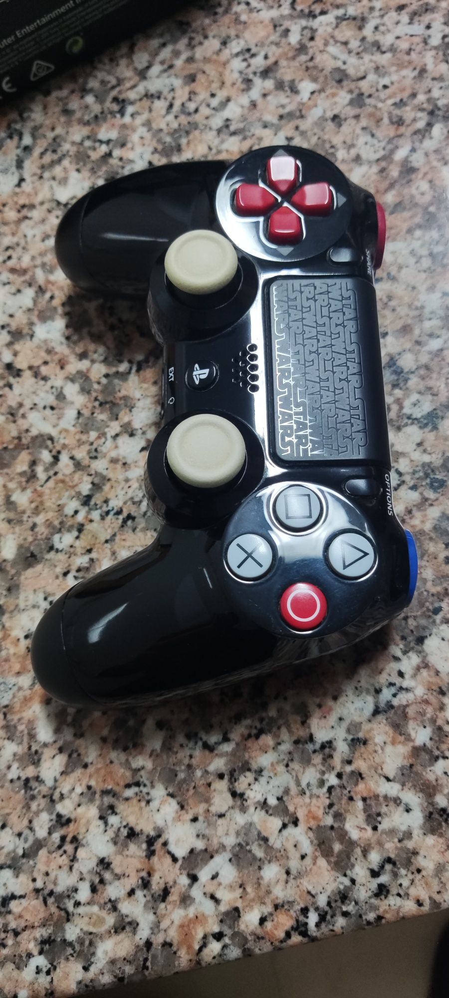 Comando PS4 Darth Vader edition