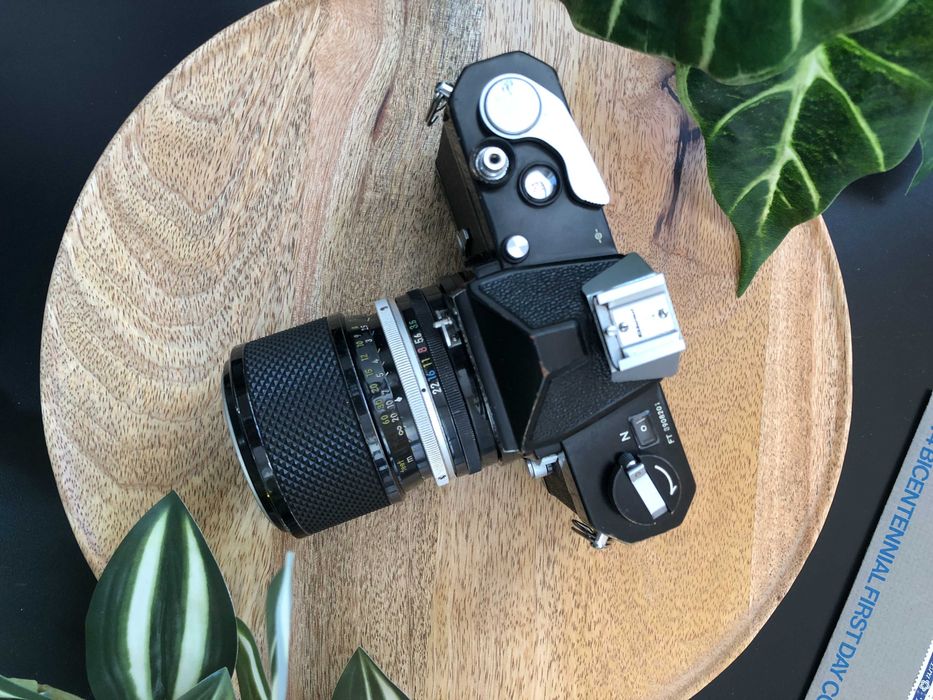 Плівочна фотокамера Nikon FTn з Обєктив Zoom-Nikkor Auto 43-86mm f/3.5