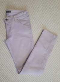 Nowe jasnolilowe spodnie jeansy dżinsy damskie rurki niski stan must h
