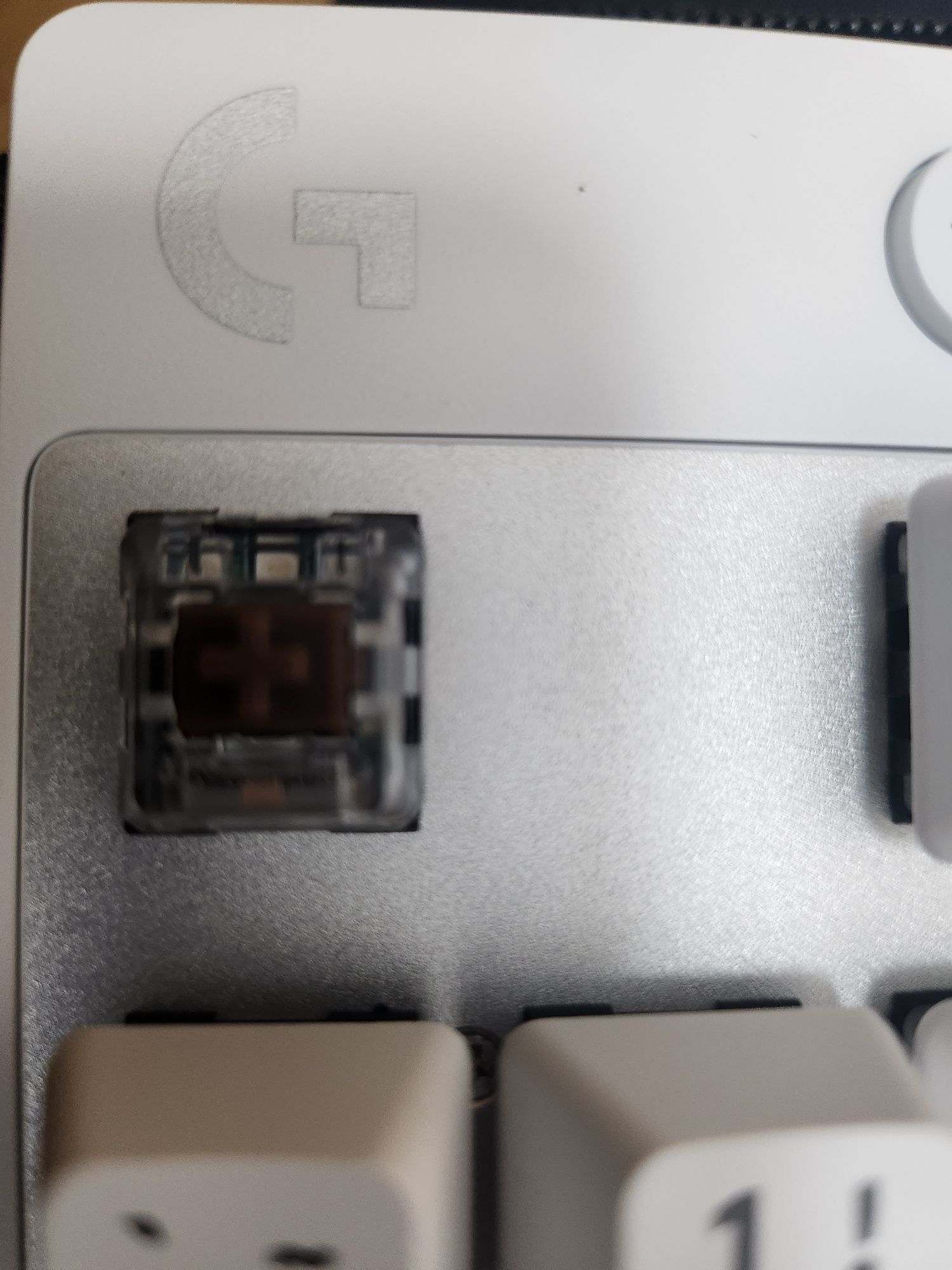 Ігрова клавиатура Logitech G Pro x Tkl.