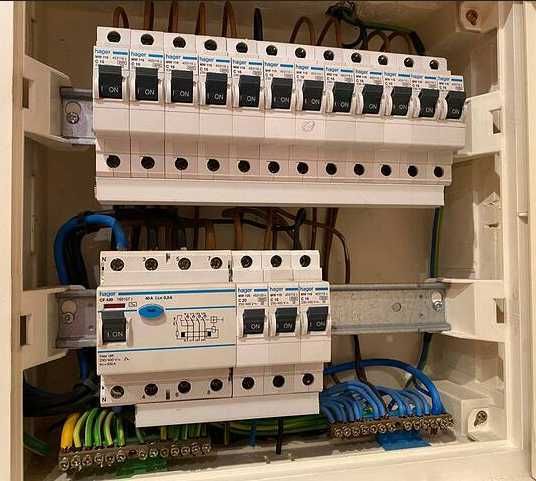 instalações Elétricas /obras  gerais painéis solares , alarmes