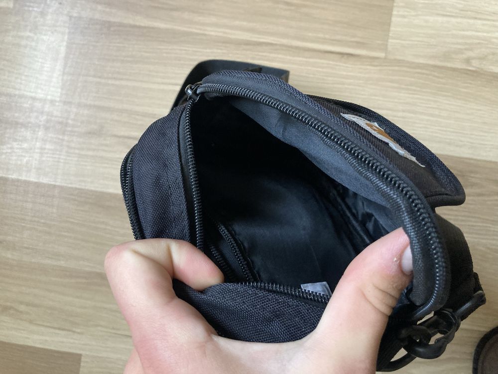Сумка через плече Carhartt