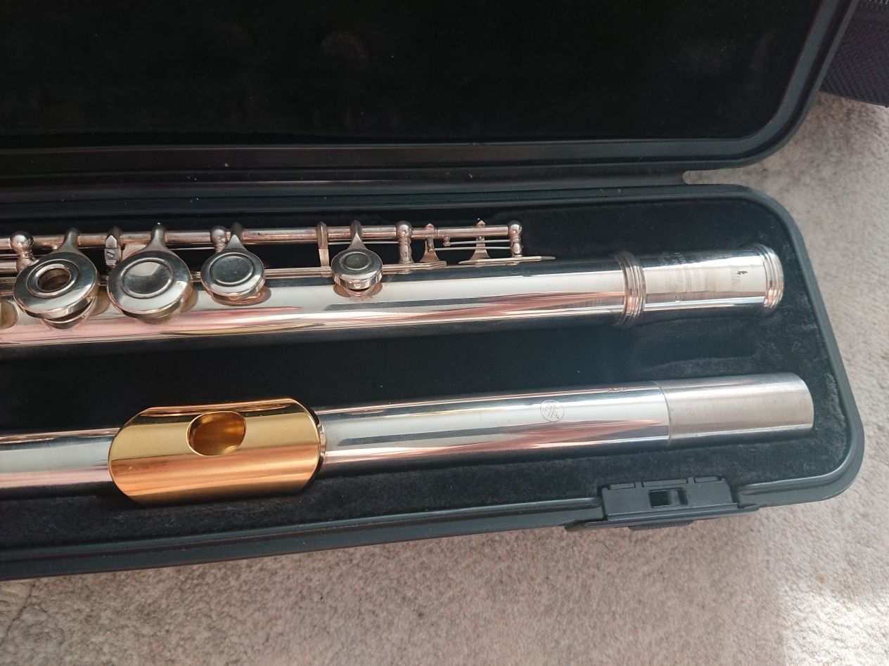 Flet poprzeczny Yamaha Plutus2
