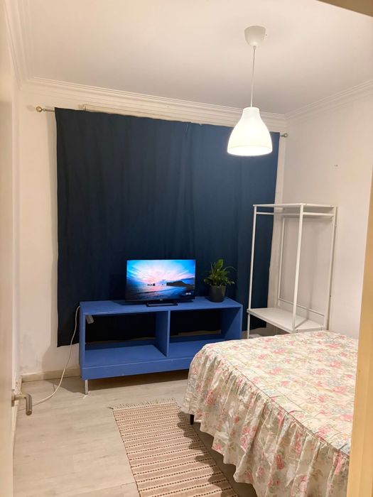 Arrendo t2 mobilado no cacem