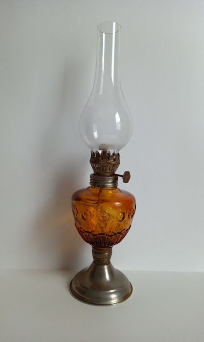 Lampka oliwna byrsztyn. Vintage.
