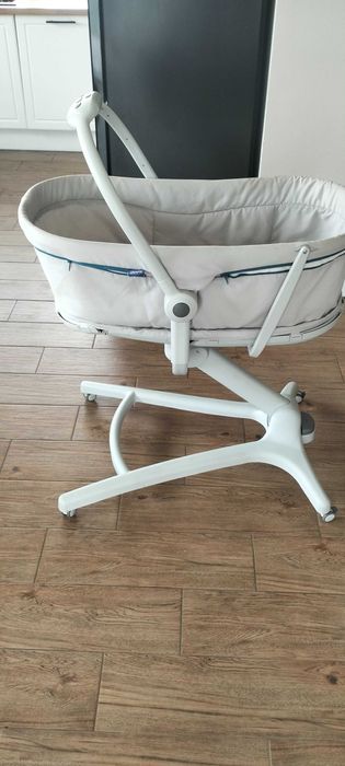 Chicco Baby Hug 4 w 1 kołyska, leżaczek, krzesełko