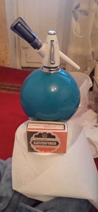 Сифон для газирования воды.