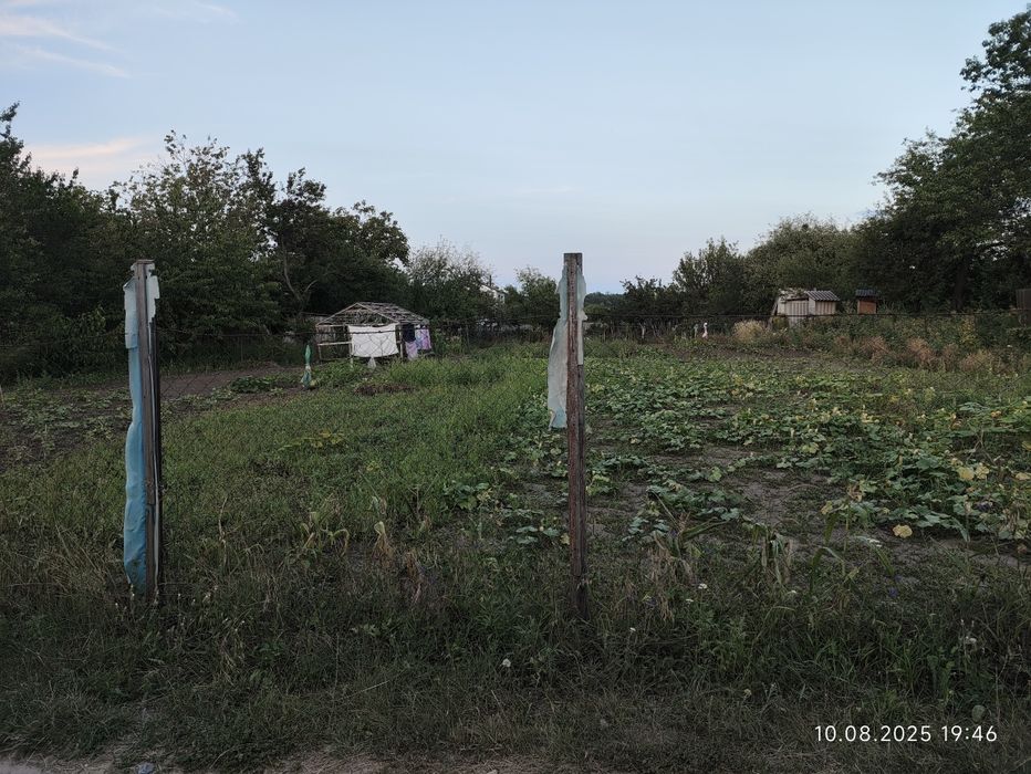 Продам 2 участка