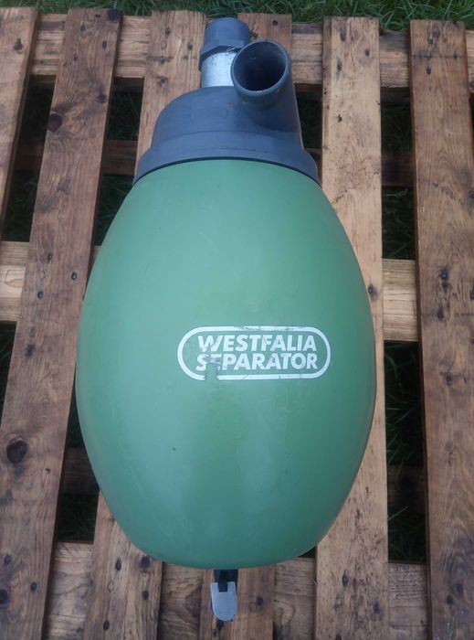 Zbiornik próżniowy do dojarki przewodowej