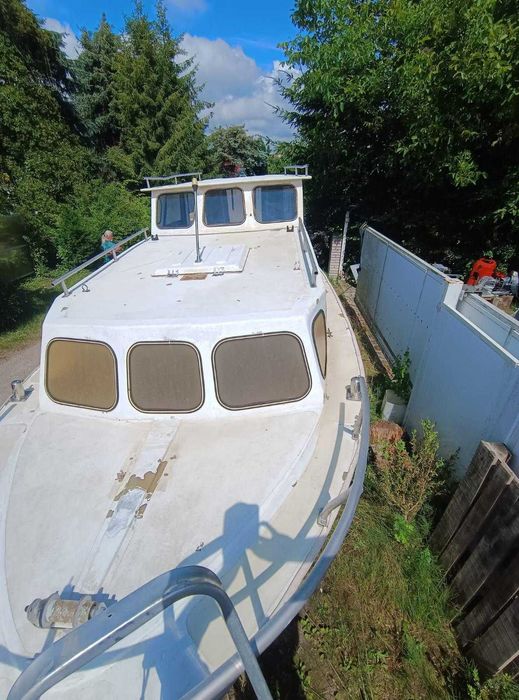 Łódź motorowa Dł. 7m szer. 240 cm